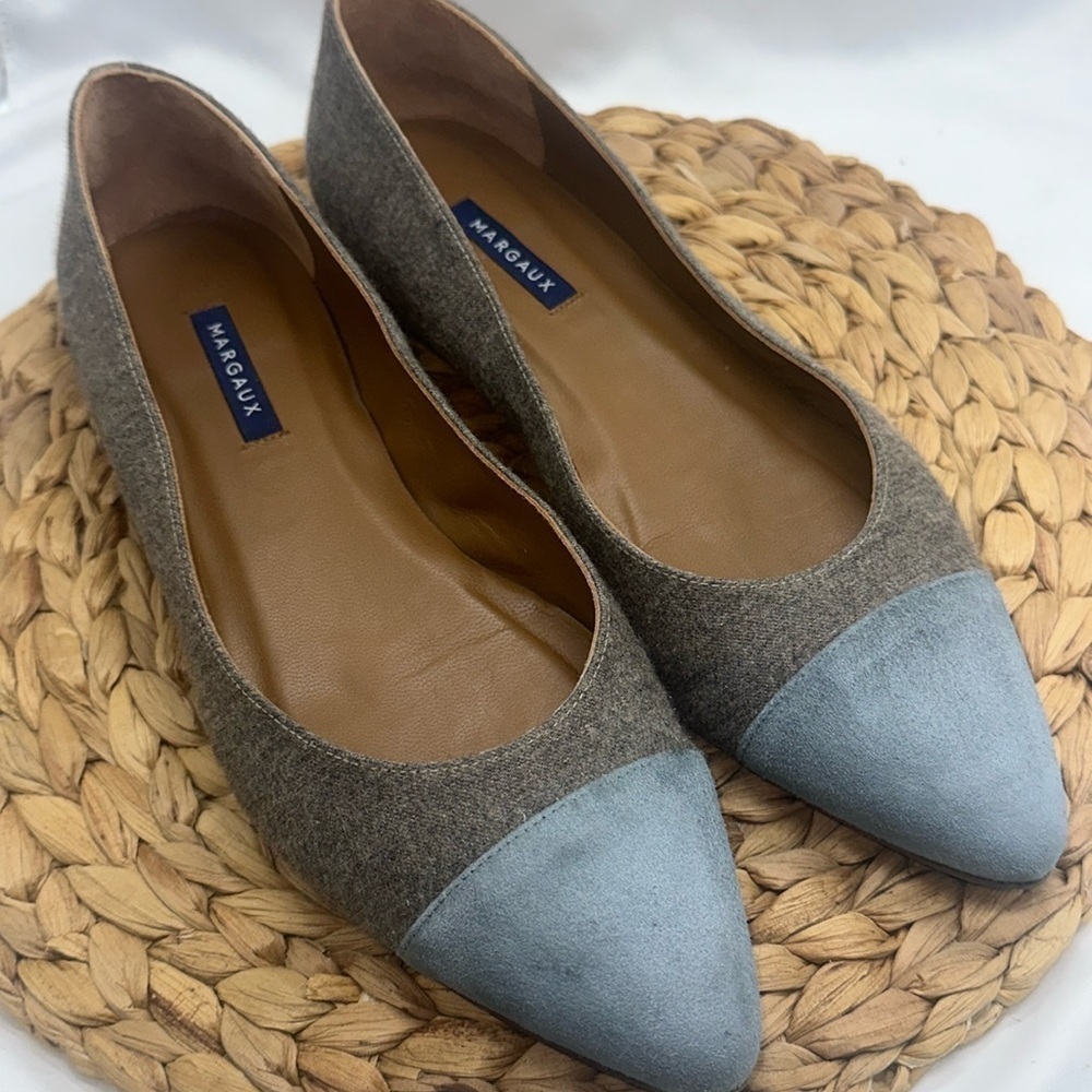 Margaux Lovely Two Tone Suede and Wool Pointed Toe Ballet Flats Size Euro42 1/2